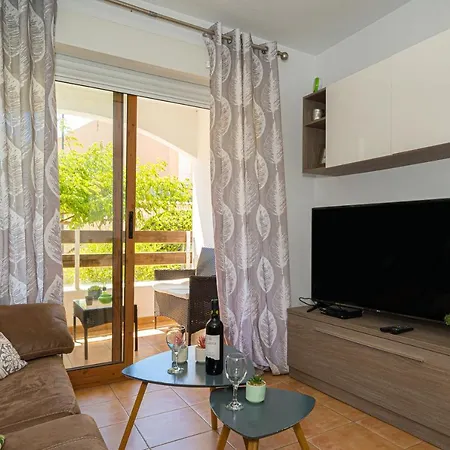 Apartment E041 Albir *