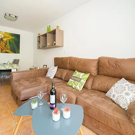 Apartment E041 Albir